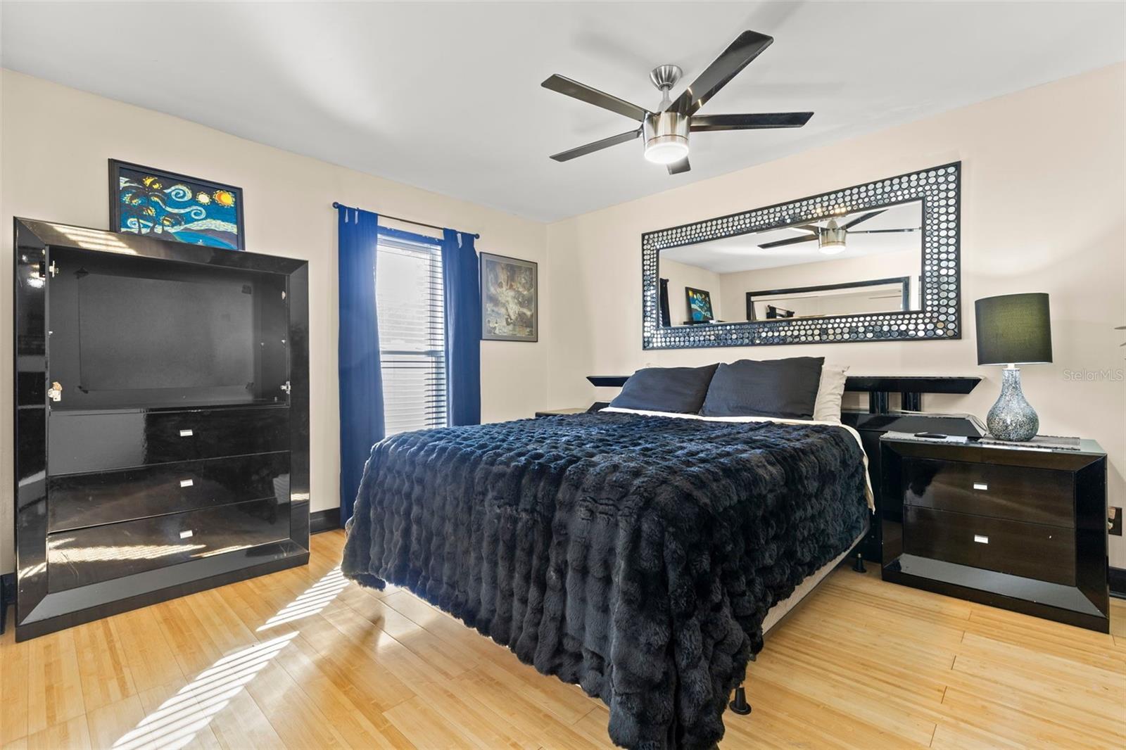 Image 21 of 42 For 8106 Boulevard