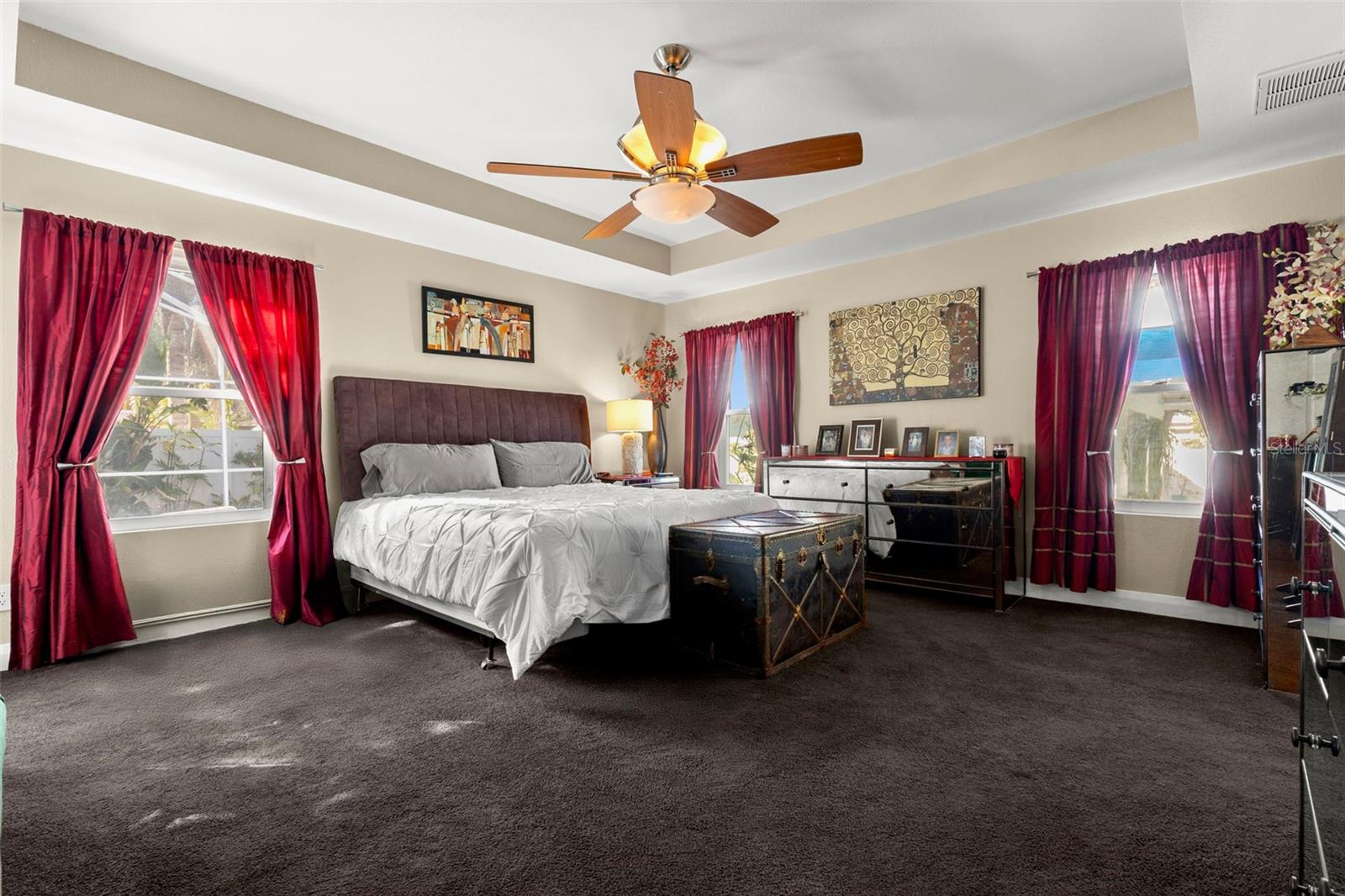 Image 25 of 42 For 8106 Boulevard