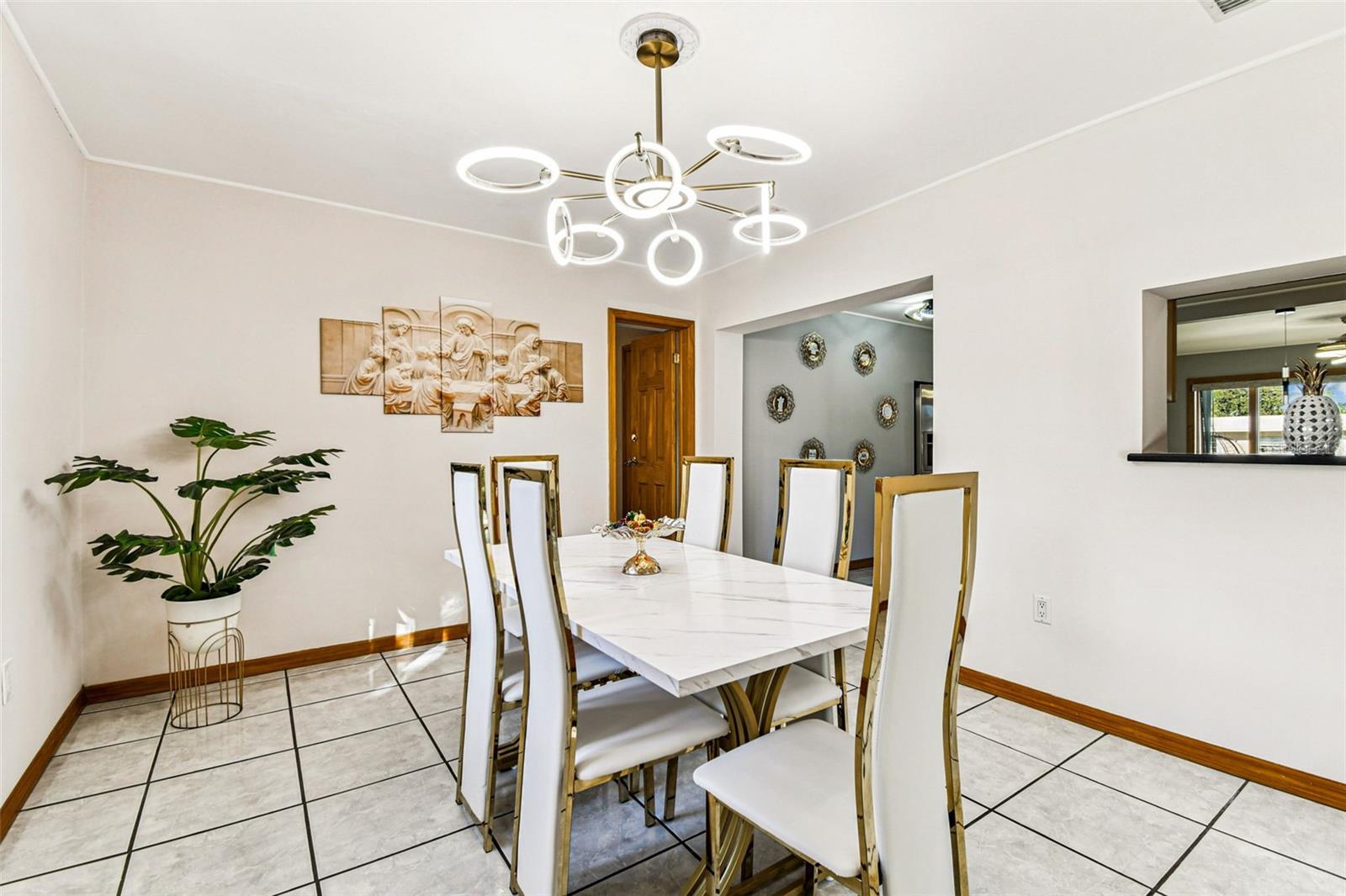 Image 21 of 79 For 226 Maple Avenue