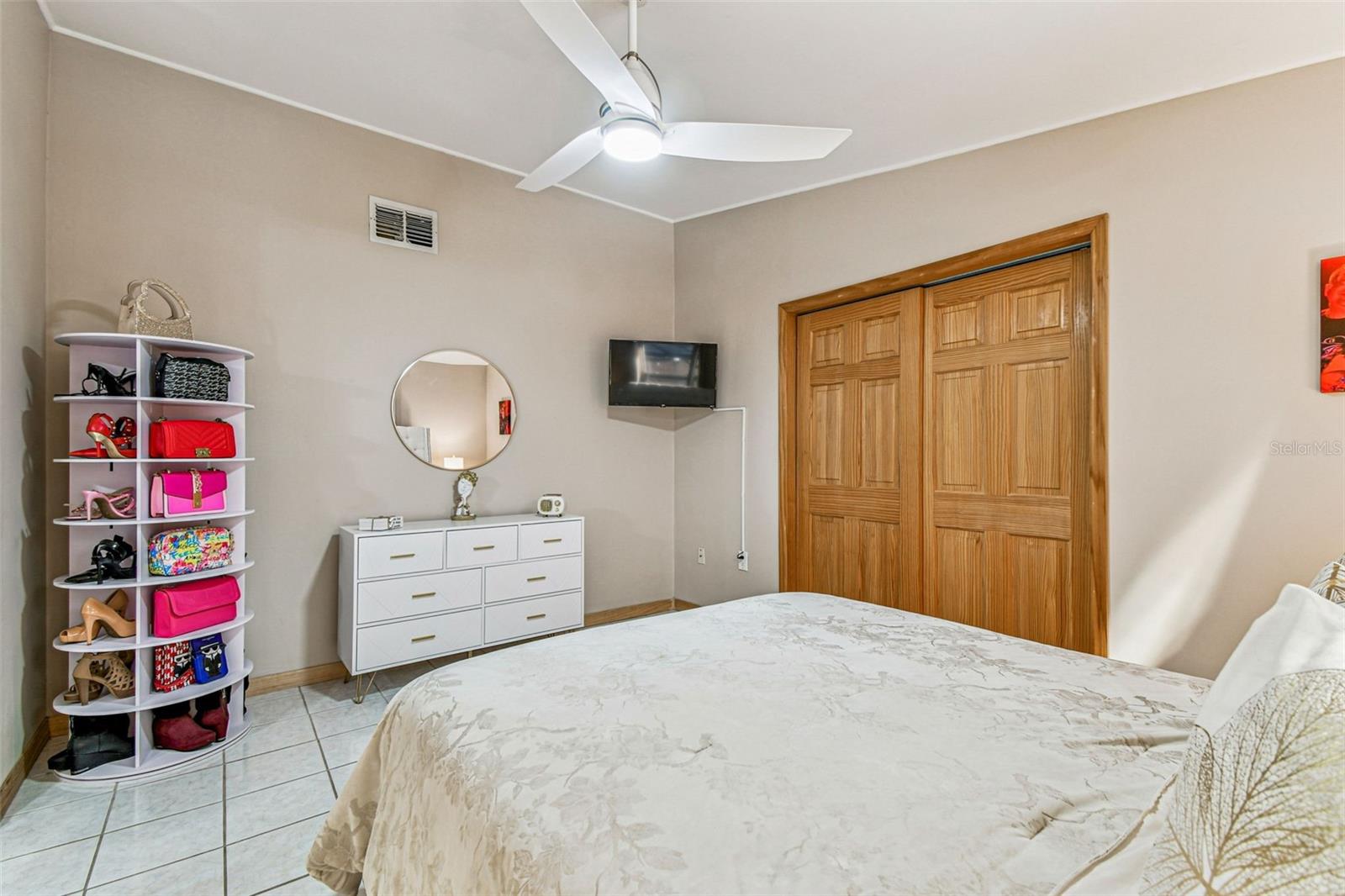 Image 30 of 79 For 226 Maple Avenue