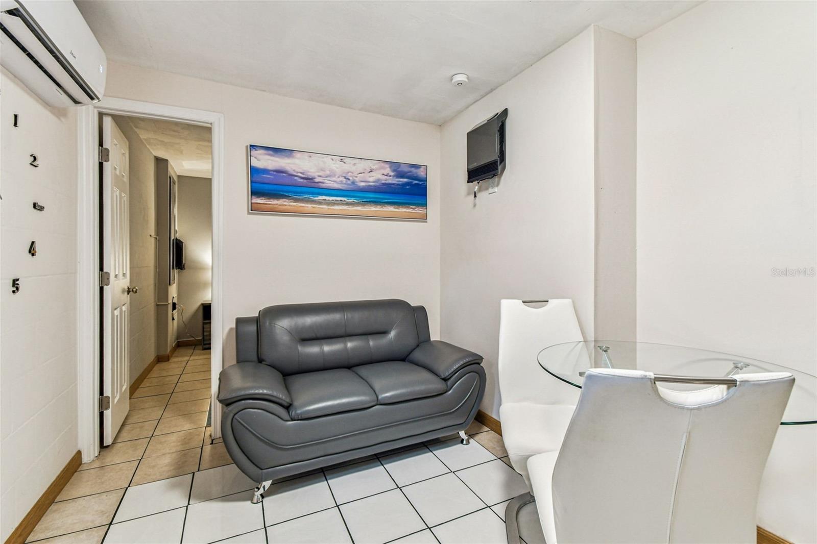 Image 50 of 79 For 226 Maple Avenue