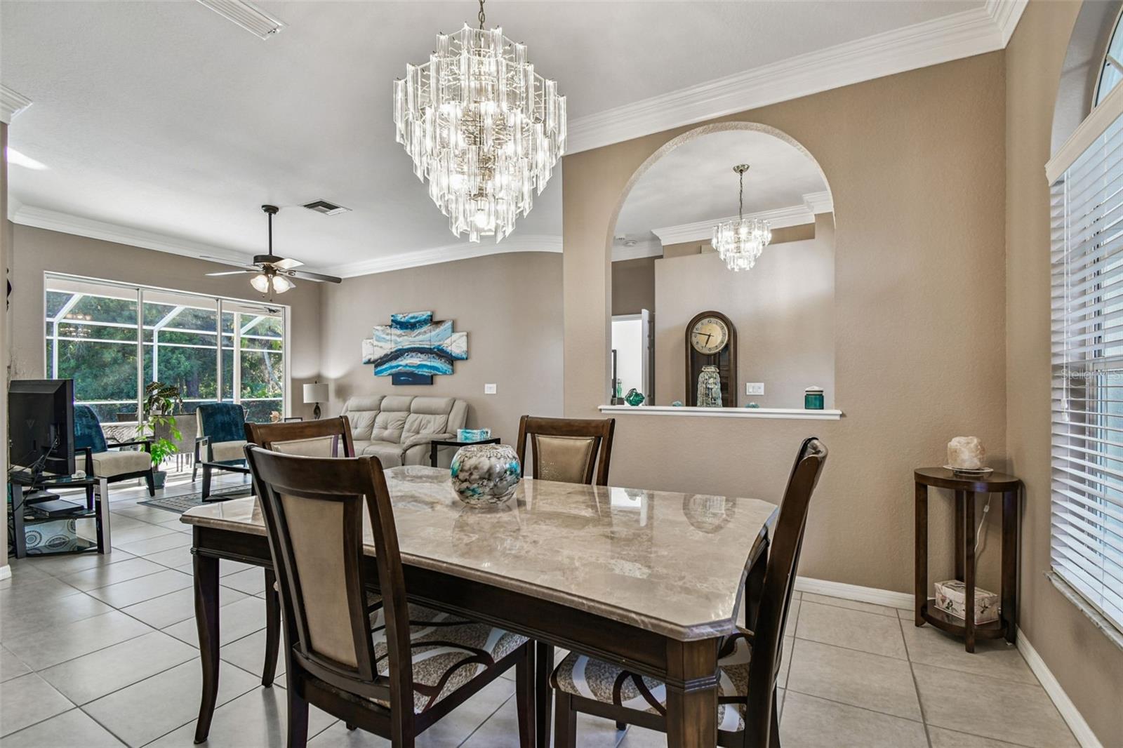 Image 16 of 94 For 1955 Dunloe Circle