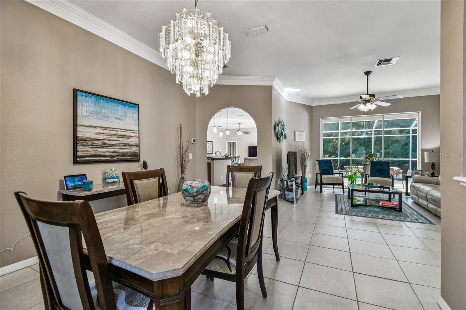 Image 17 of 94 For 1955 Dunloe Circle