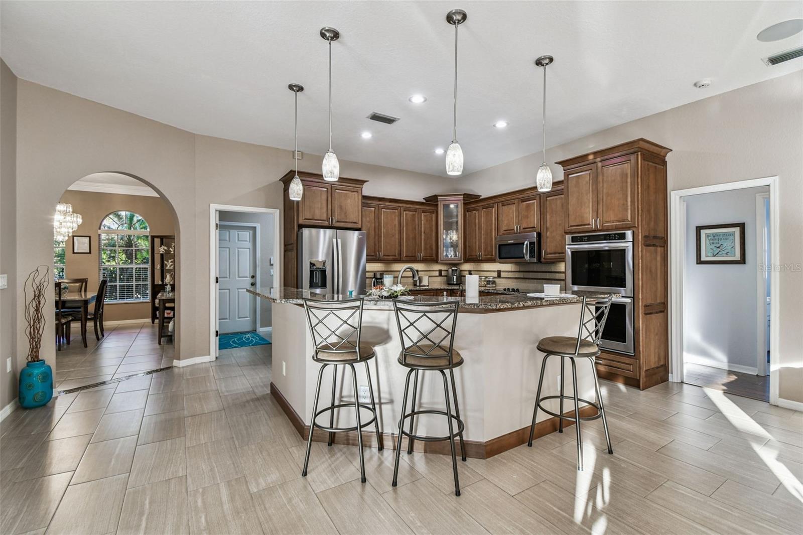 Image 20 of 94 For 1955 Dunloe Circle