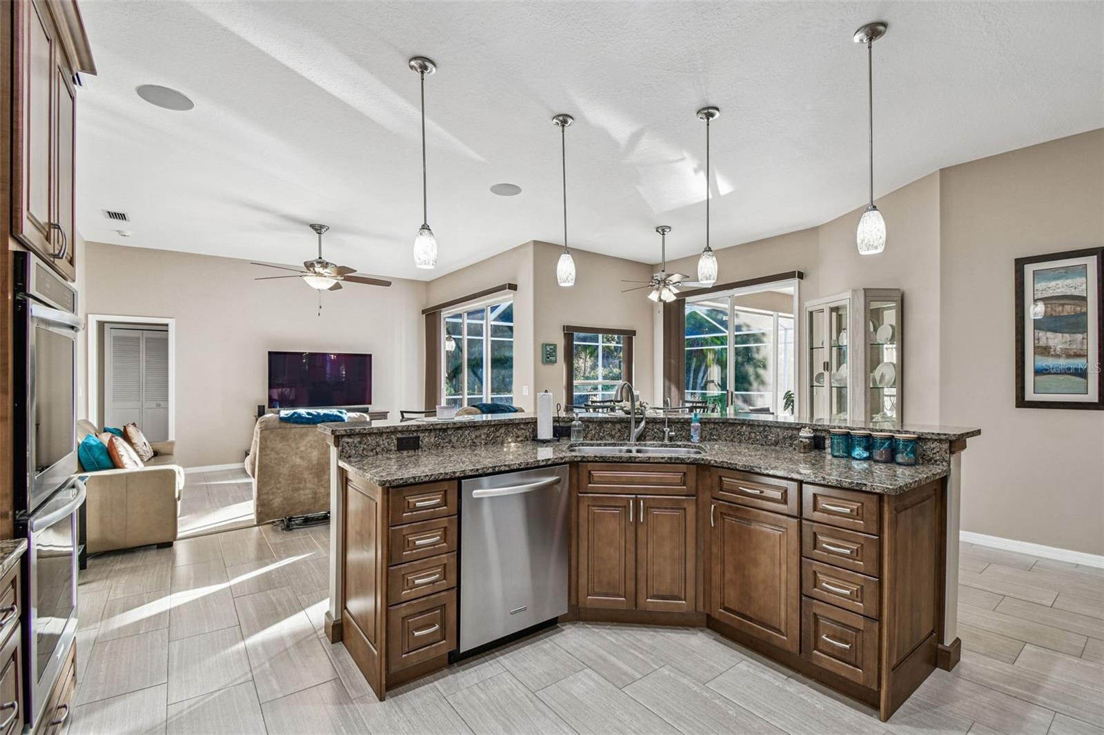 Image 26 of 94 For 1955 Dunloe Circle