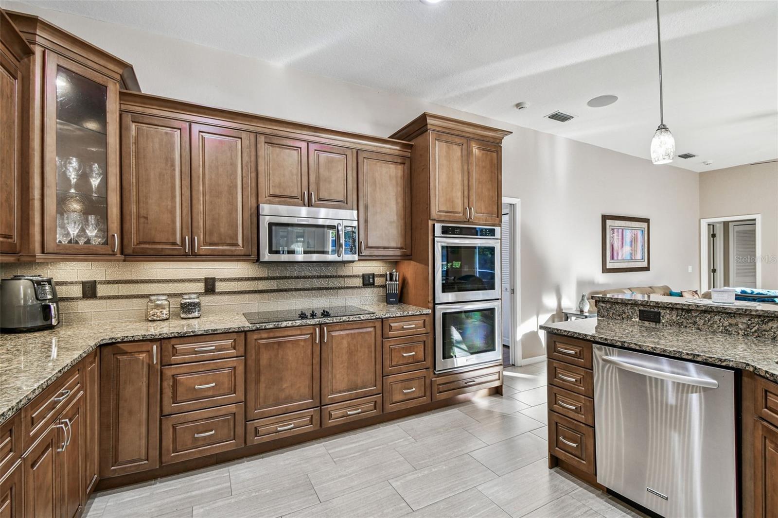 Image 28 of 94 For 1955 Dunloe Circle