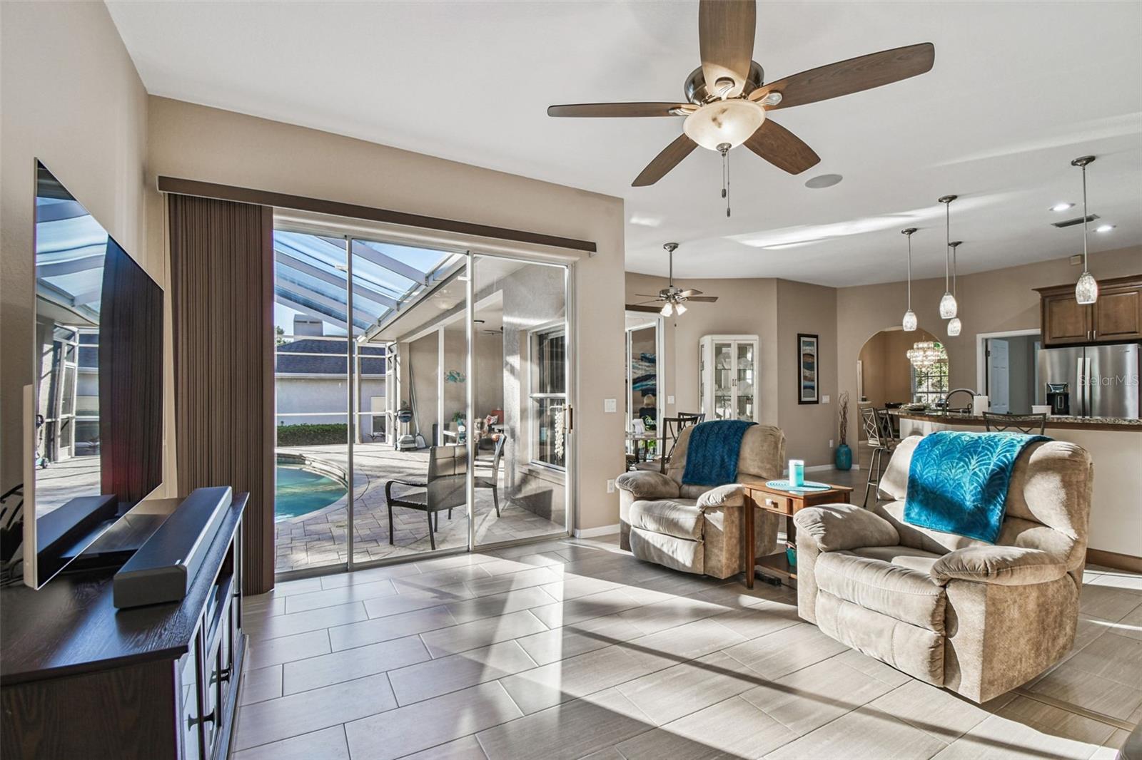 Image 35 of 94 For 1955 Dunloe Circle