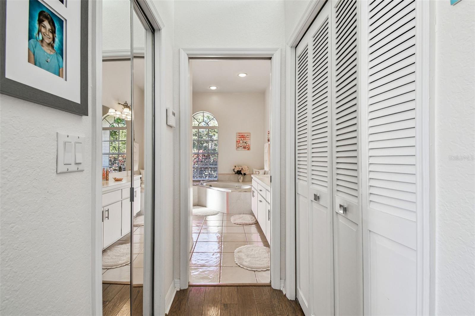 Image 41 of 94 For 1955 Dunloe Circle