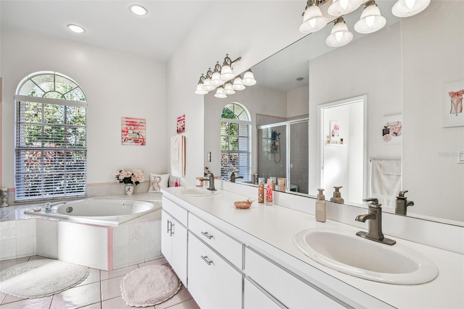 Image 42 of 94 For 1955 Dunloe Circle