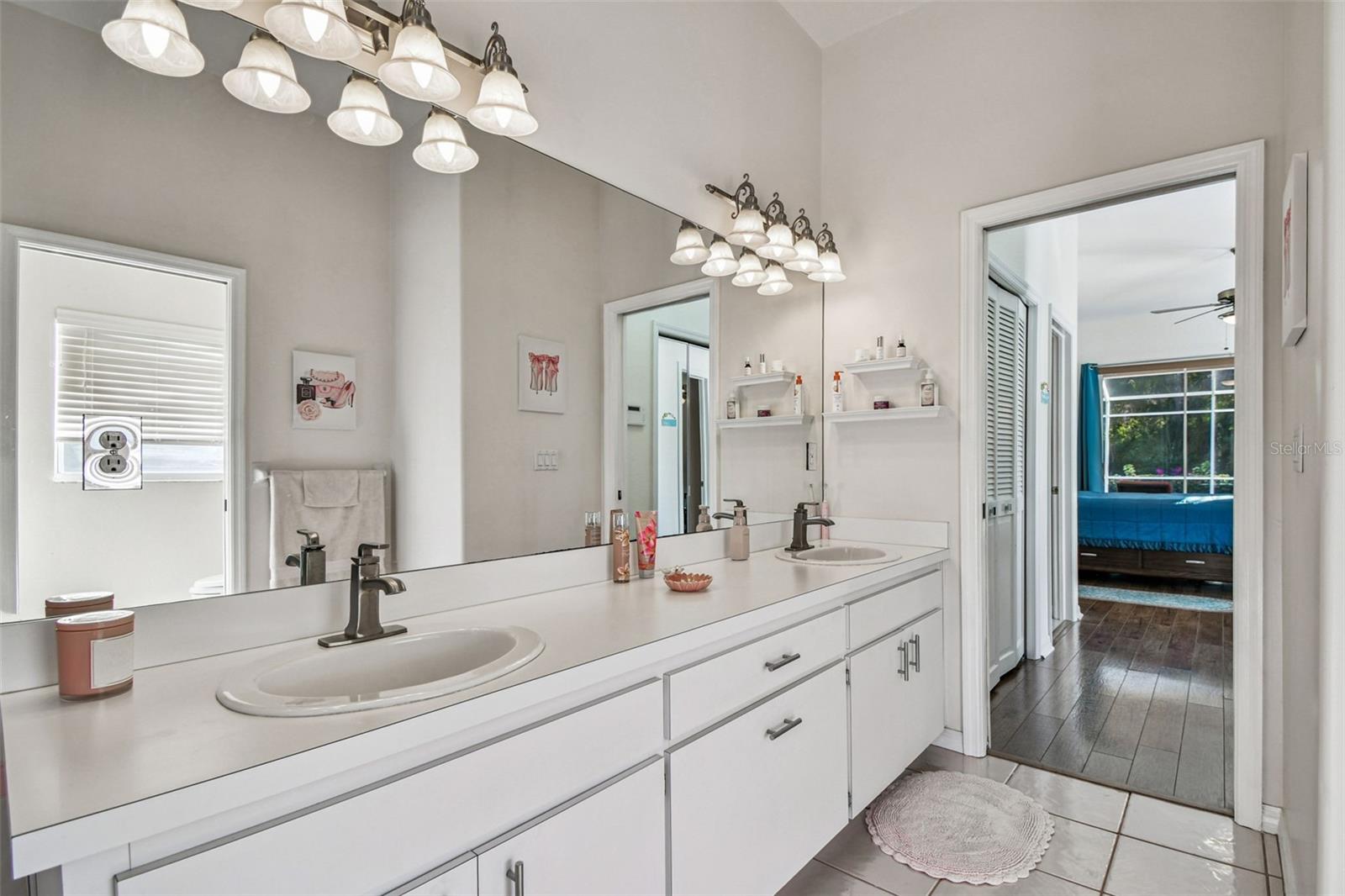 Image 43 of 94 For 1955 Dunloe Circle