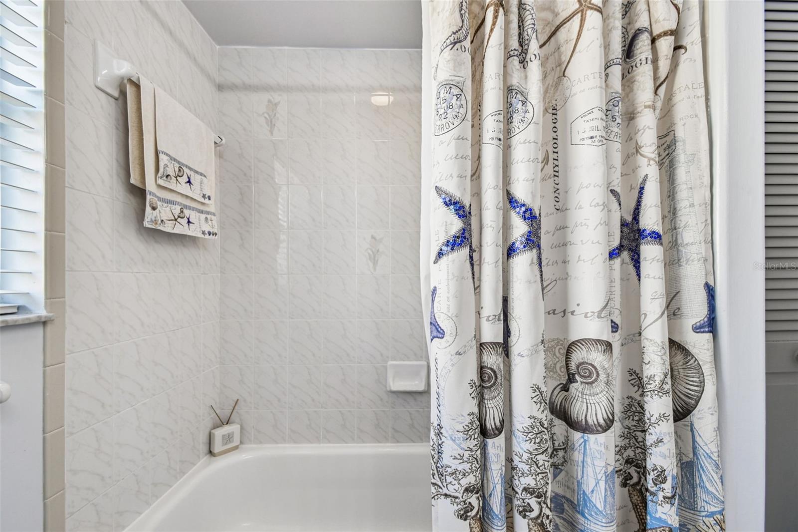 Image 47 of 94 For 1955 Dunloe Circle