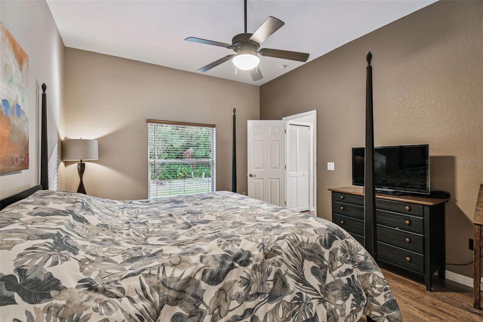 Image 60 of 94 For 1955 Dunloe Circle