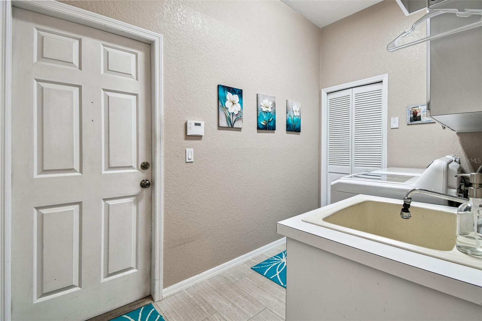 Image 61 of 94 For 1955 Dunloe Circle