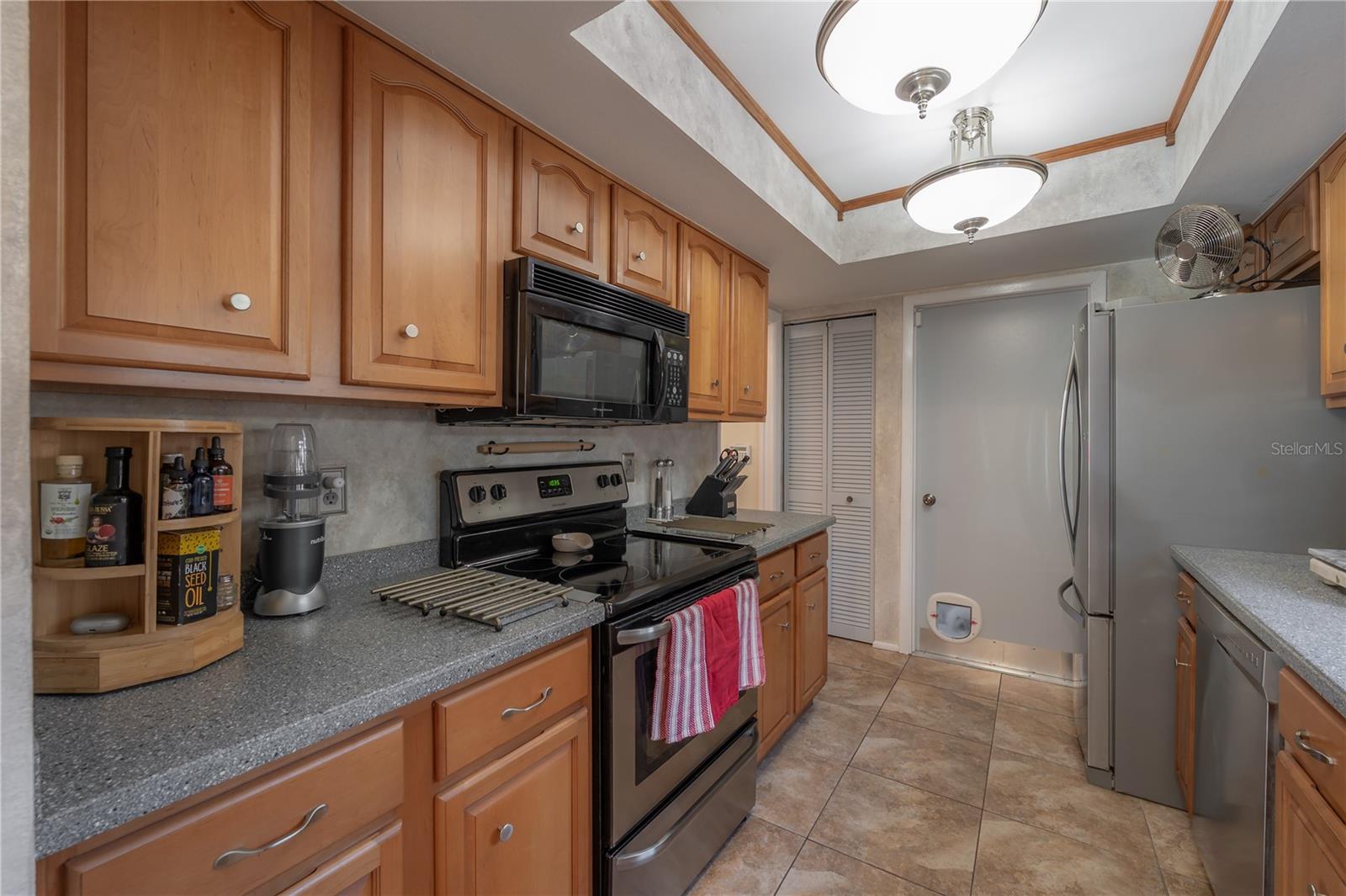 Image 13 of 47 For 6809 Sandwater Trail N