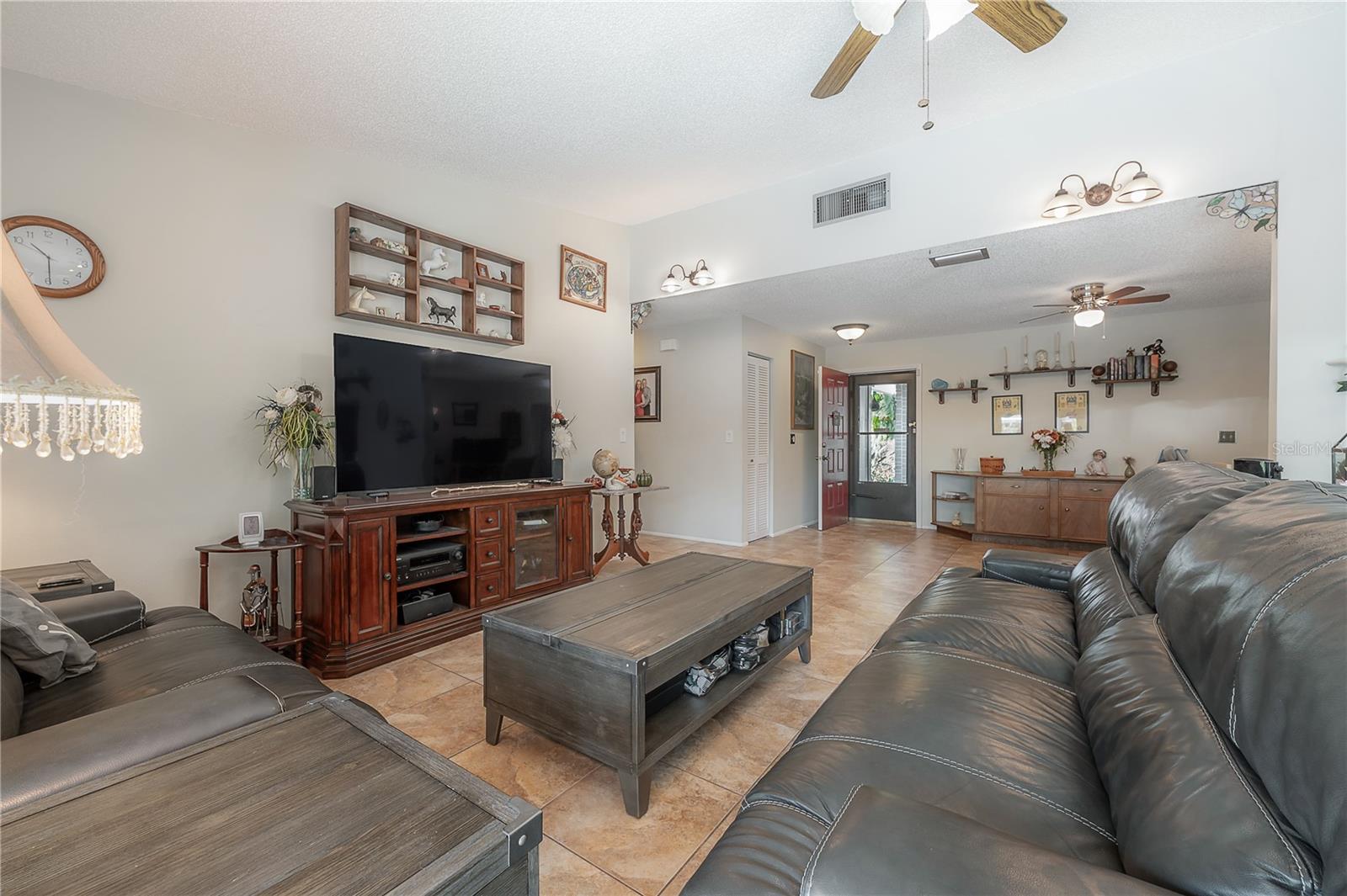 Image 8 of 47 For 6809 Sandwater Trail N