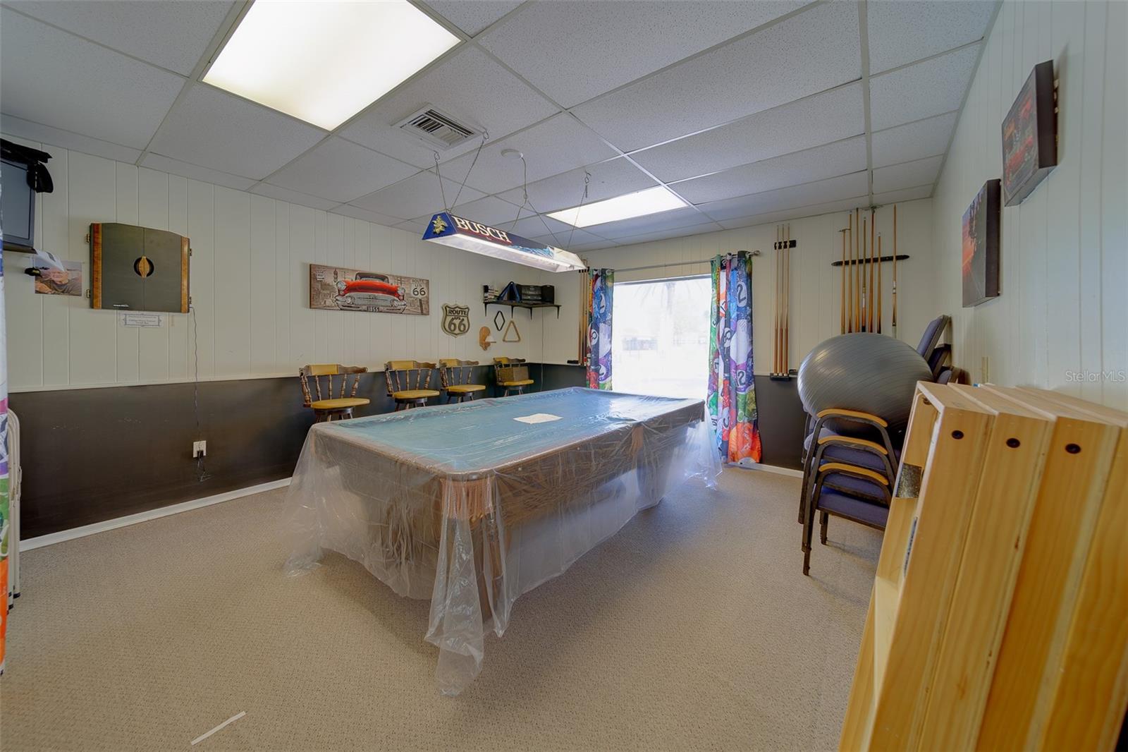 Image 33 of 53 For 13827 Mission Oaks Boulevard