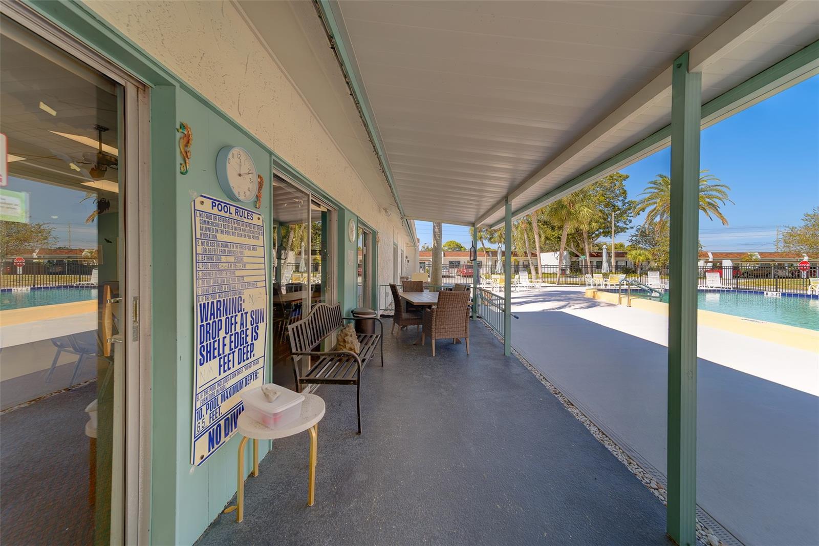 Image 36 of 53 For 13827 Mission Oaks Boulevard