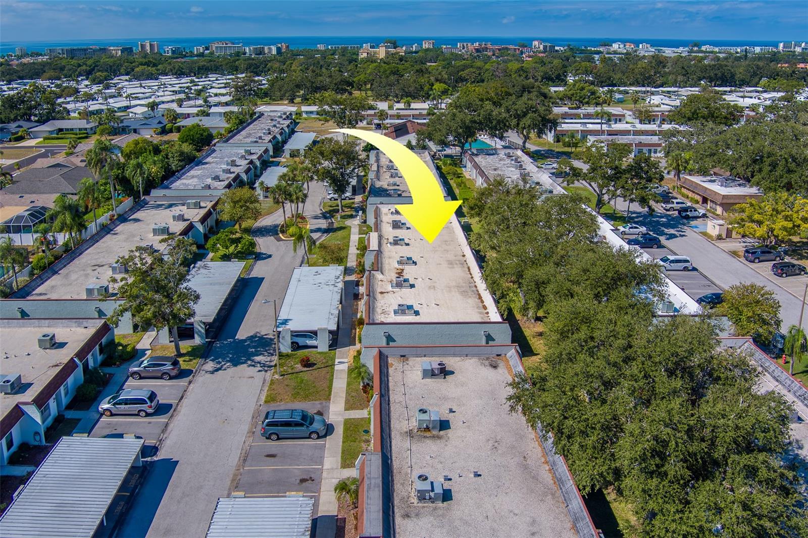 Image 45 of 53 For 13827 Mission Oaks Boulevard