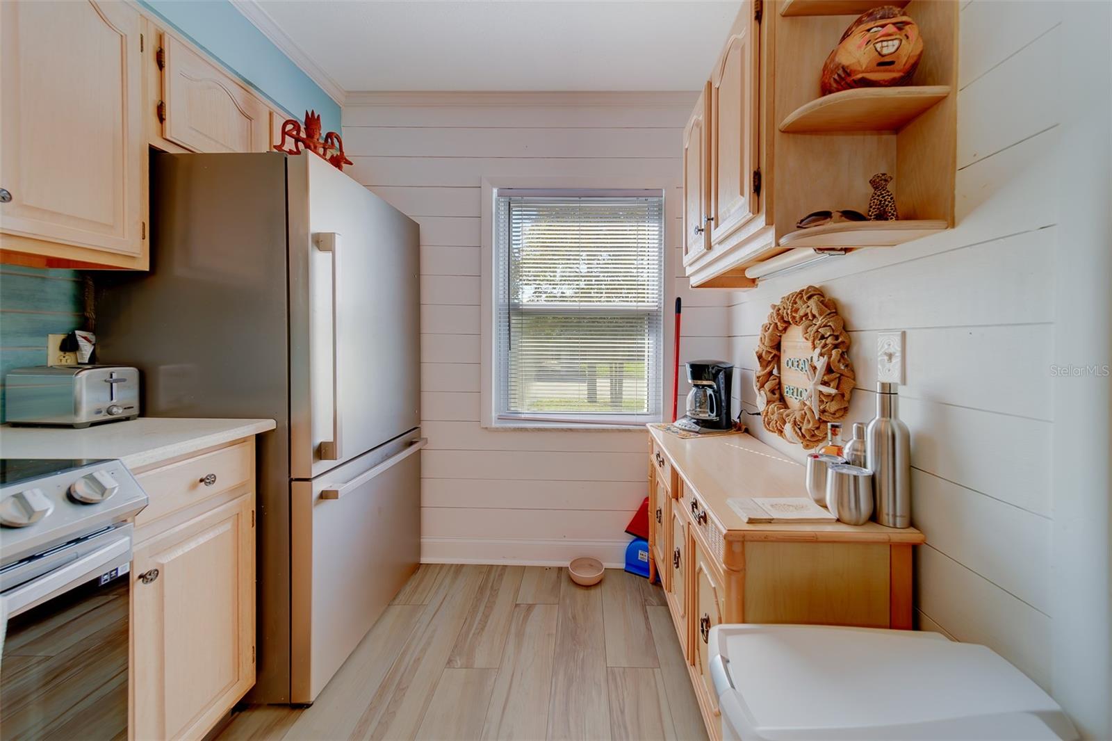 Image 7 of 53 For 13827 Mission Oaks Boulevard