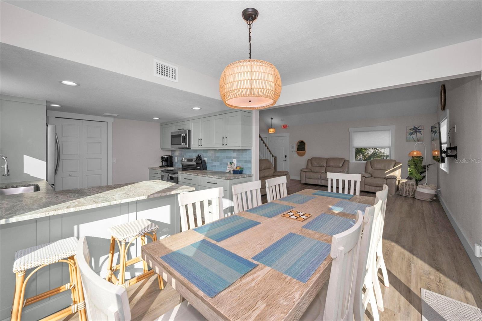 Image 11 of 39 For 106 20th Avenue