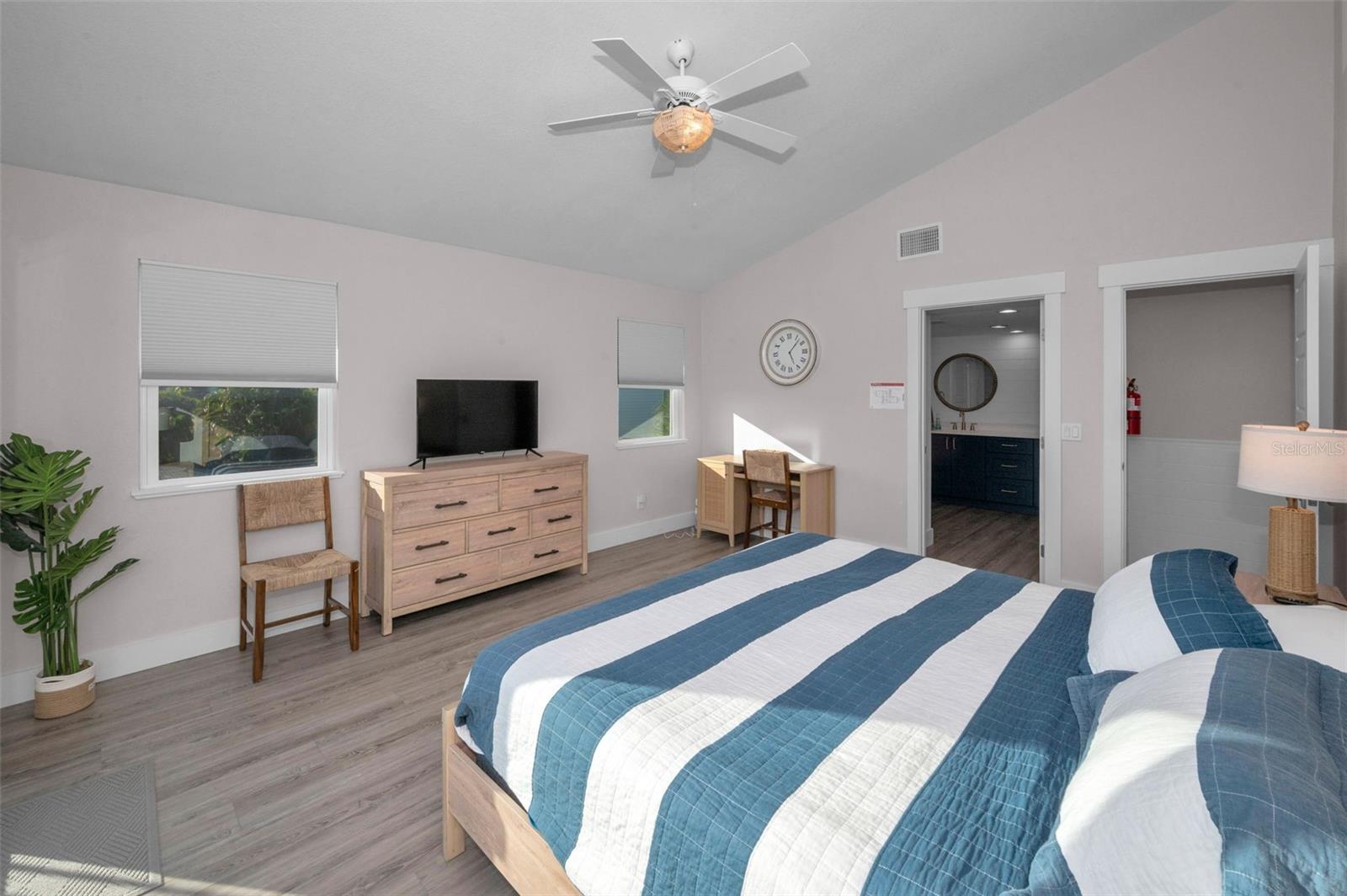 Image 16 of 39 For 106 20th Avenue