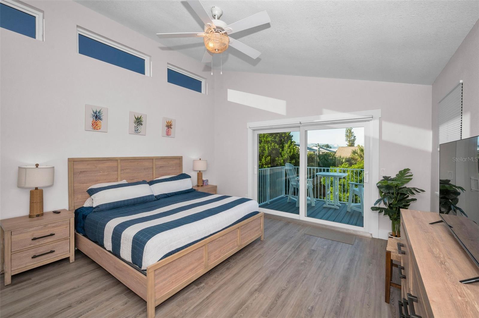 Image 25 of 39 For 106 20th Avenue