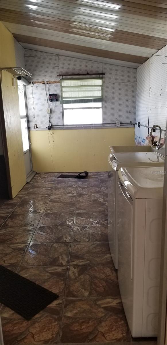 Image 9 of 34 For 3835 Lomi Lomi Drive