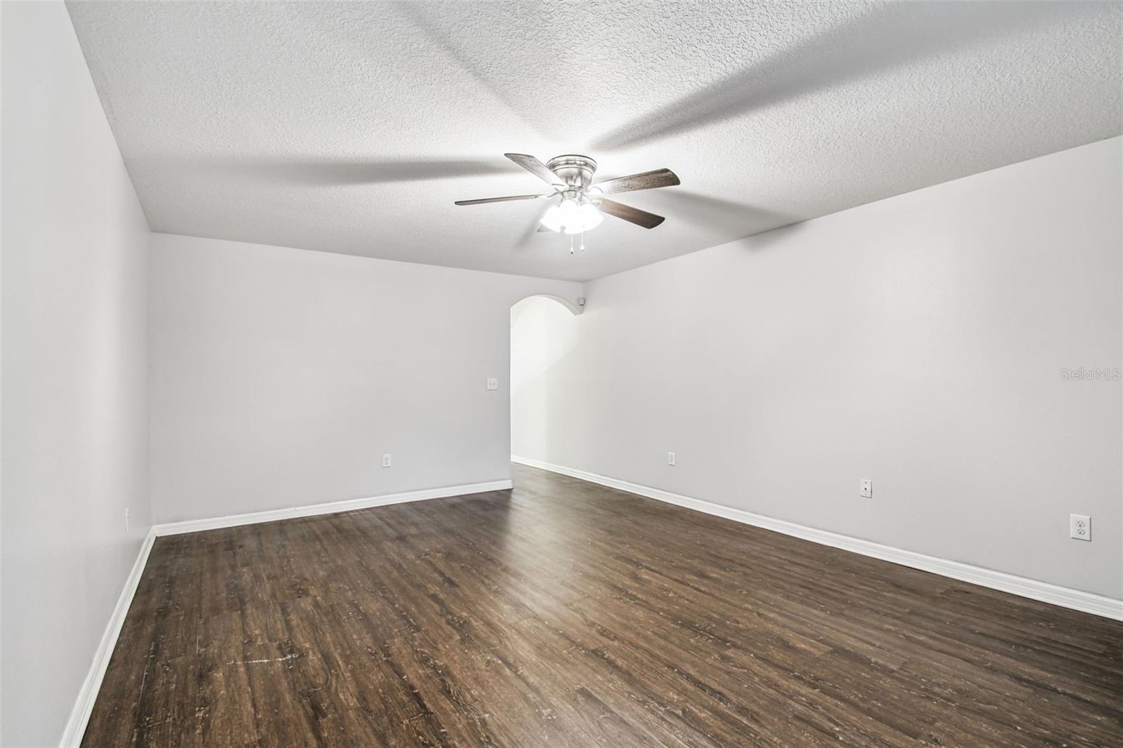 Image 10 of 28 For 37669 Aaralyn Road