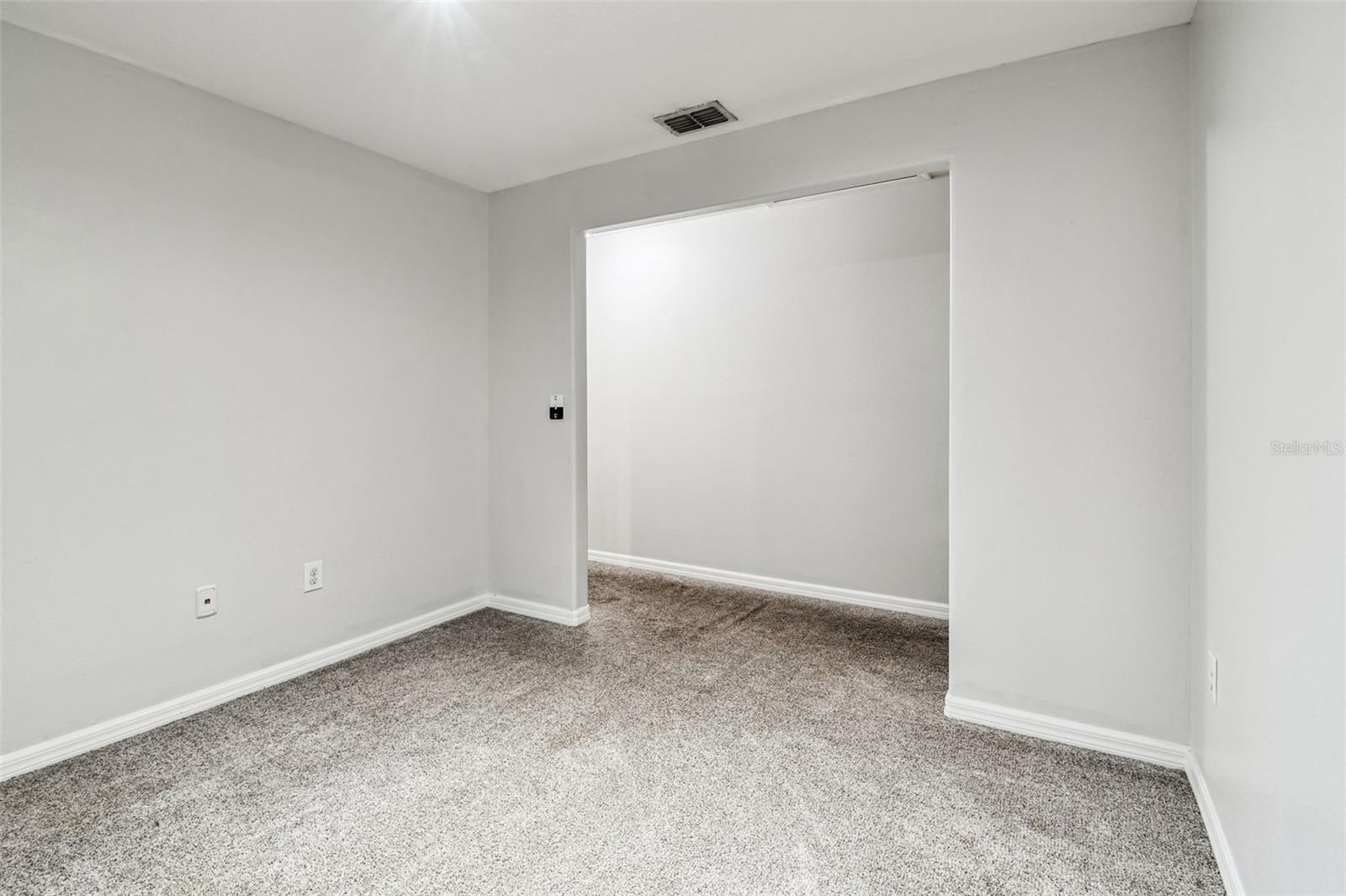 Image 11 of 28 For 37669 Aaralyn Road