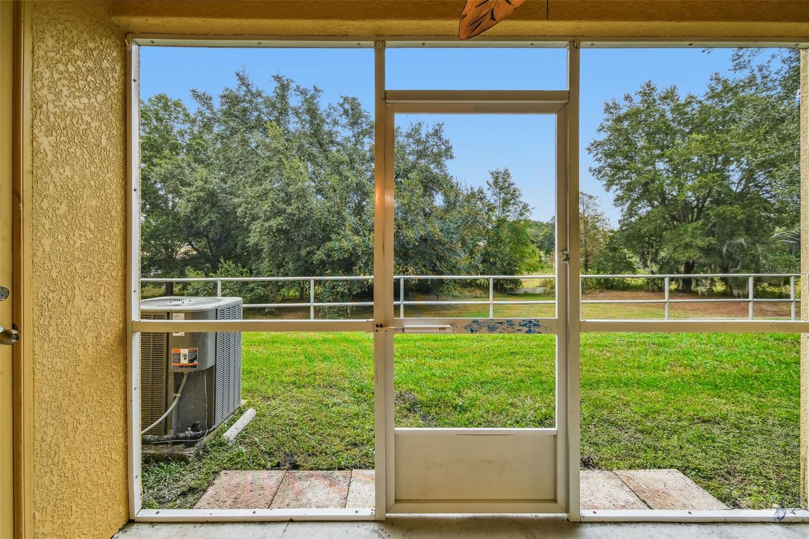 Image 22 of 28 For 37669 Aaralyn Road