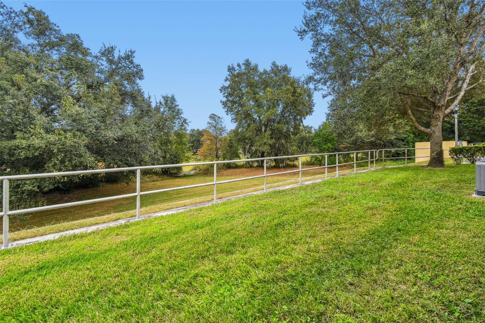 Image 24 of 28 For 37669 Aaralyn Road