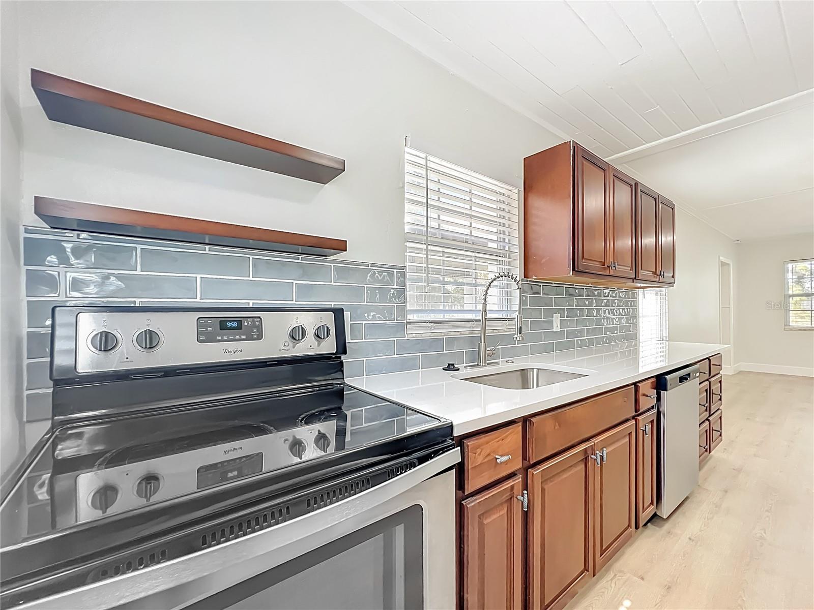 Image 14 of 29 For 3910 Orange Avenue