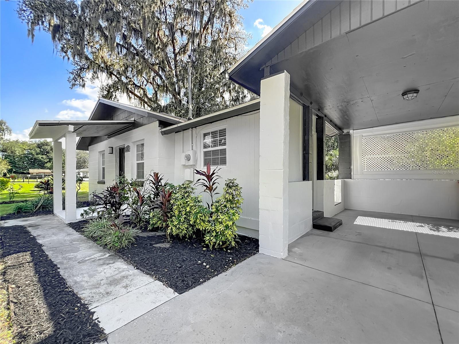 Image 4 of 29 For 3910 Orange Avenue