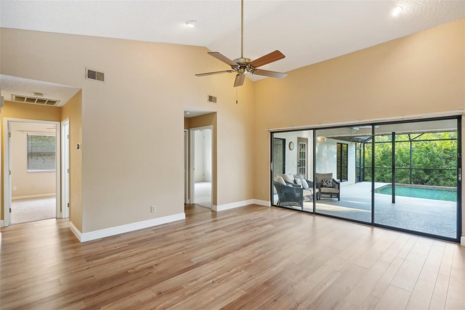 Image 10 of 44 For 2990 Longbrooke Way