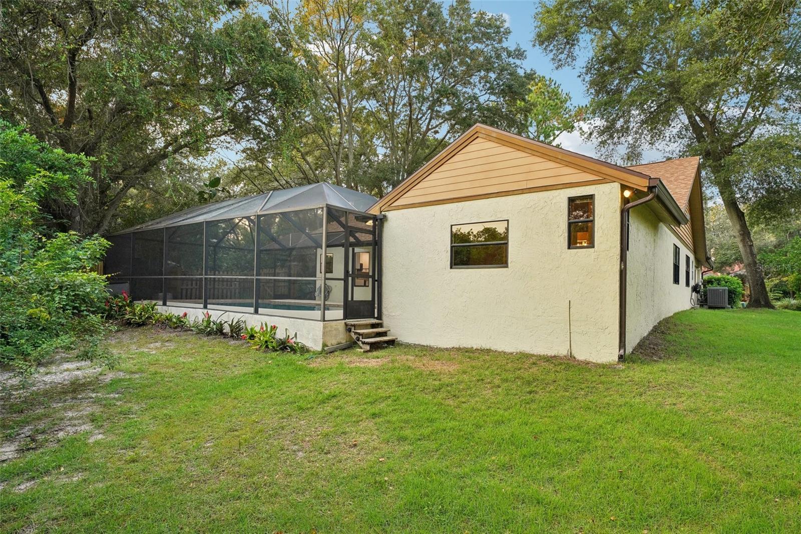 Image 39 of 44 For 2990 Longbrooke Way