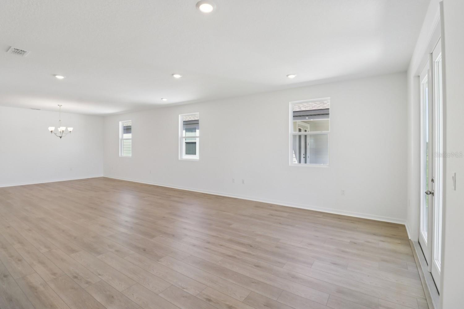 Image 11 of 37 For 30162 Rustic Mill Street