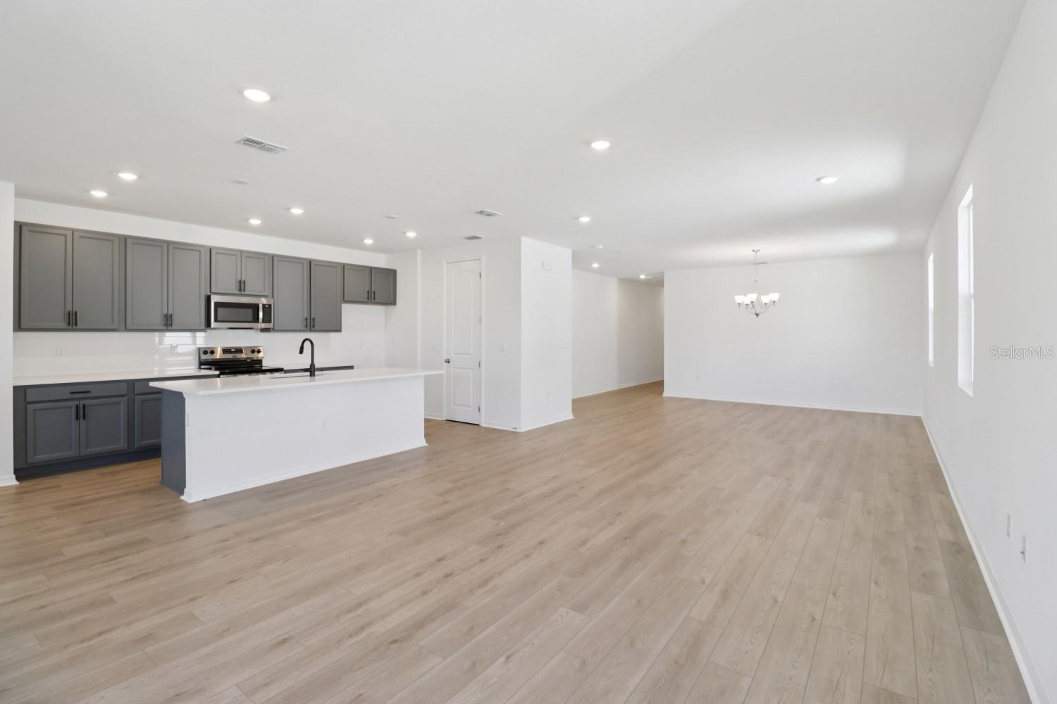 Image 14 of 37 For 30162 Rustic Mill Street