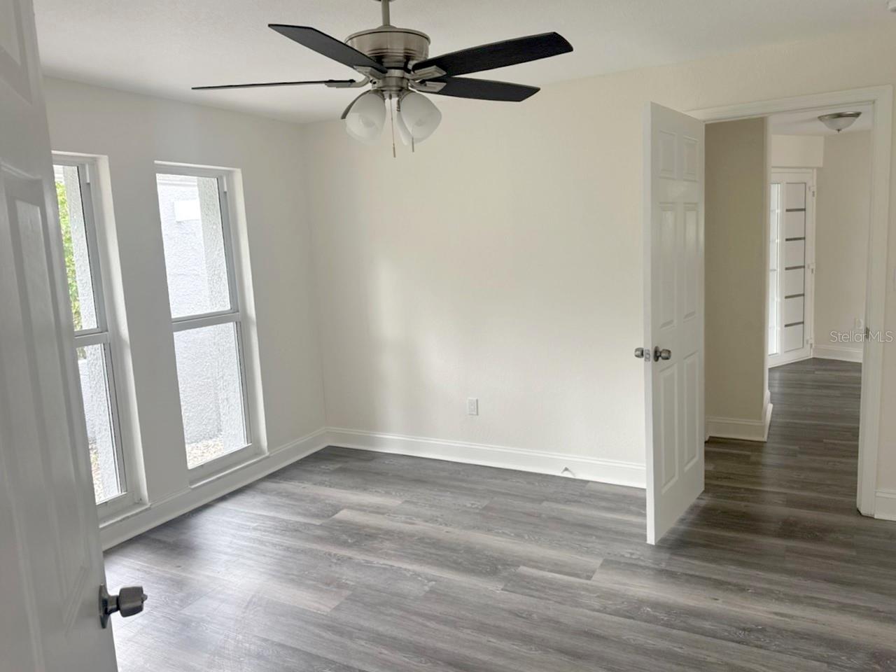 Image 22 of 40 For 7012 Greenbrier Drive