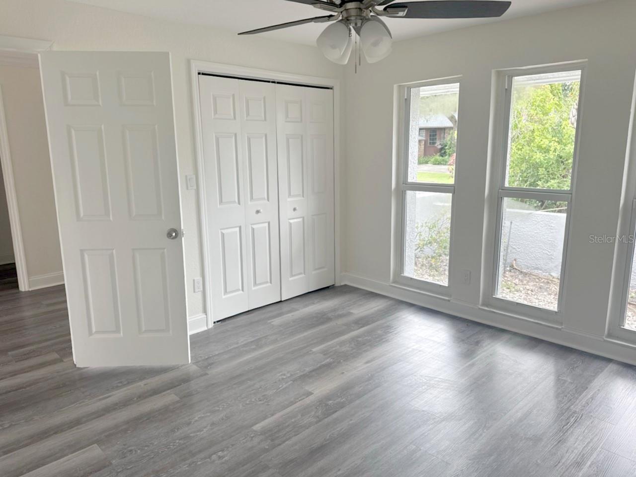 Image 23 of 40 For 7012 Greenbrier Drive