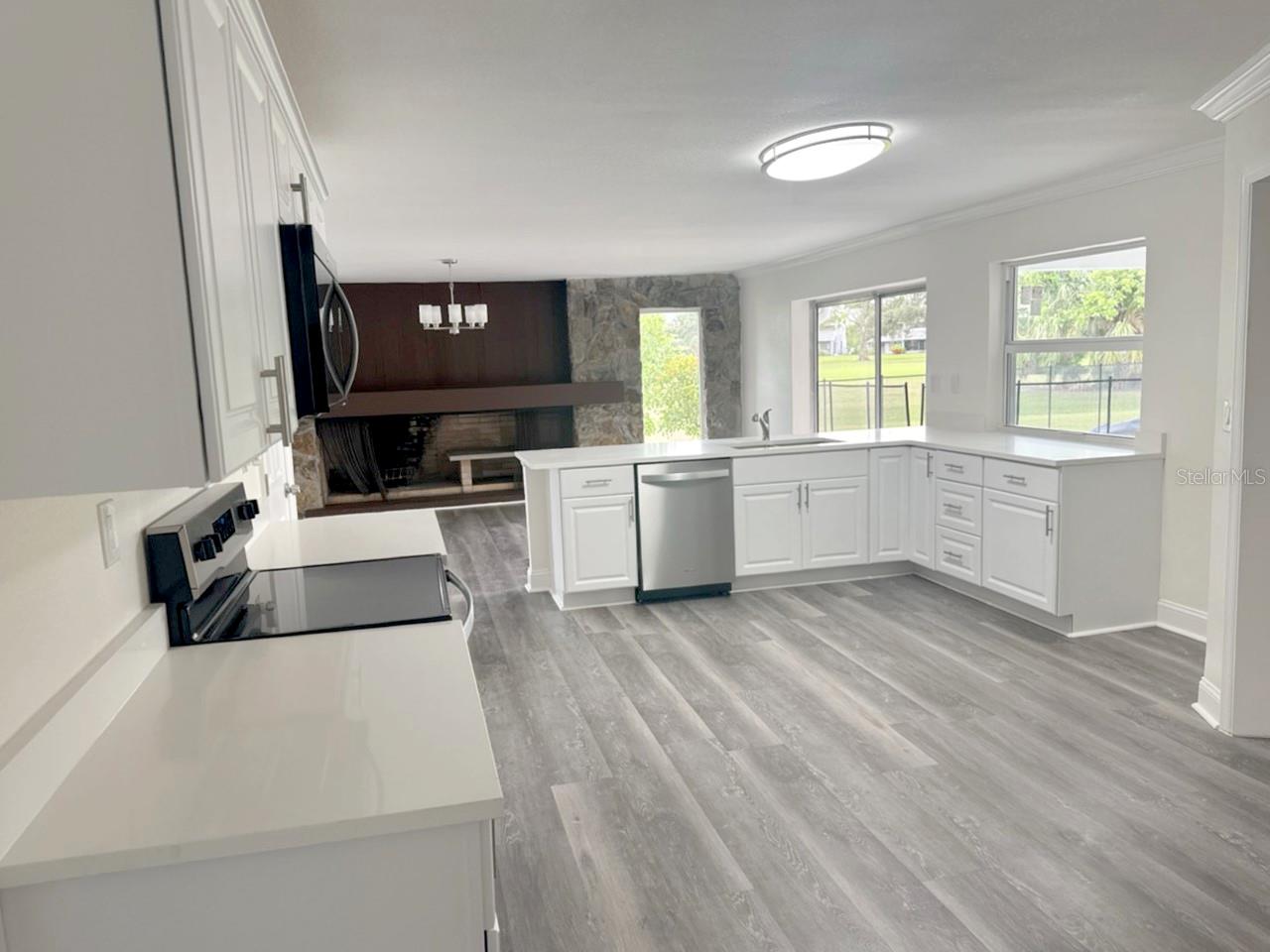 Image 27 of 40 For 7012 Greenbrier Drive