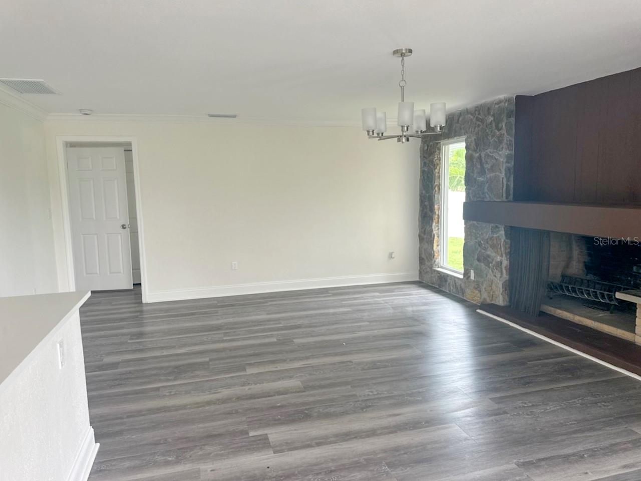 Image 30 of 40 For 7012 Greenbrier Drive