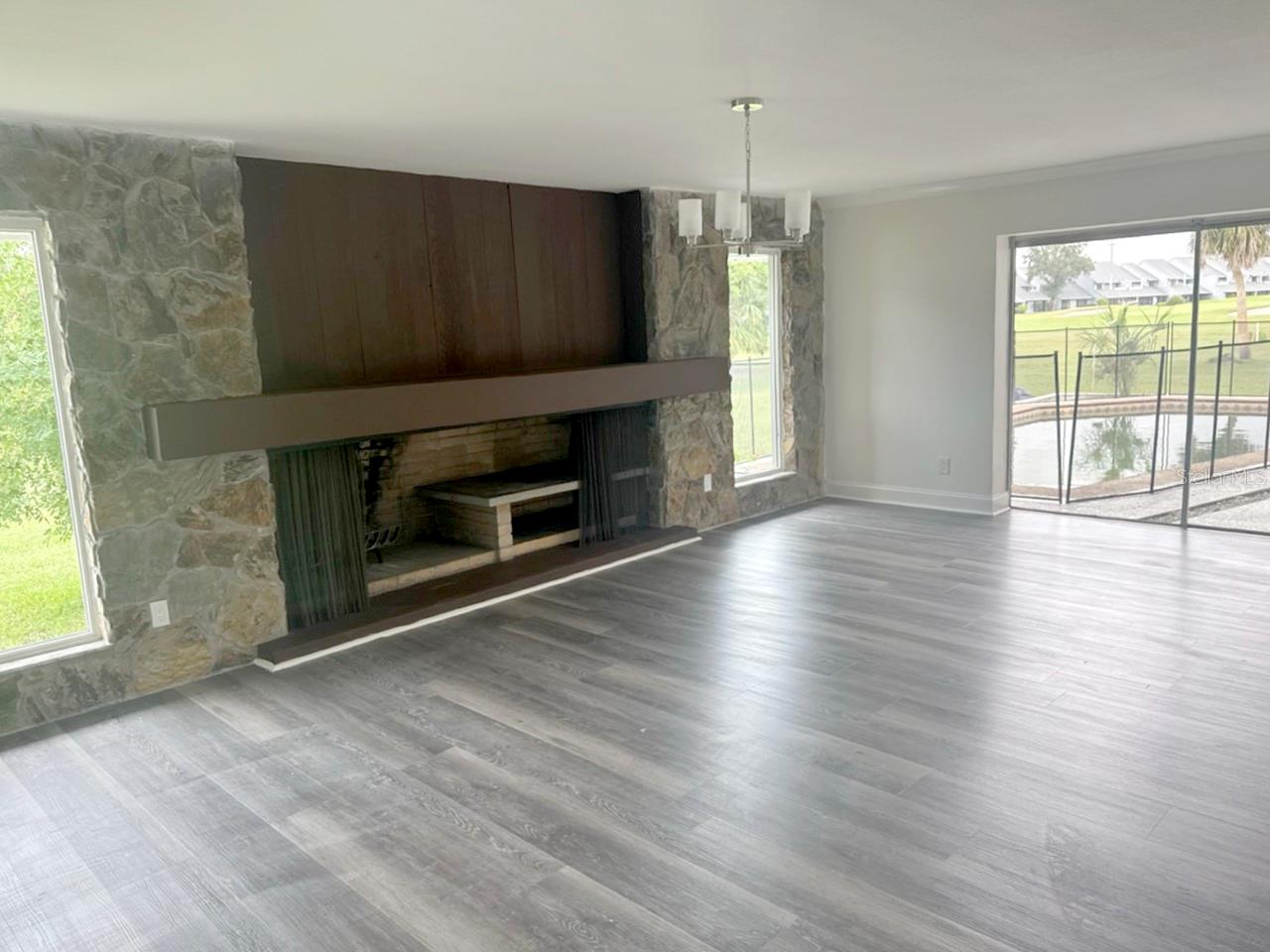 Image 31 of 40 For 7012 Greenbrier Drive