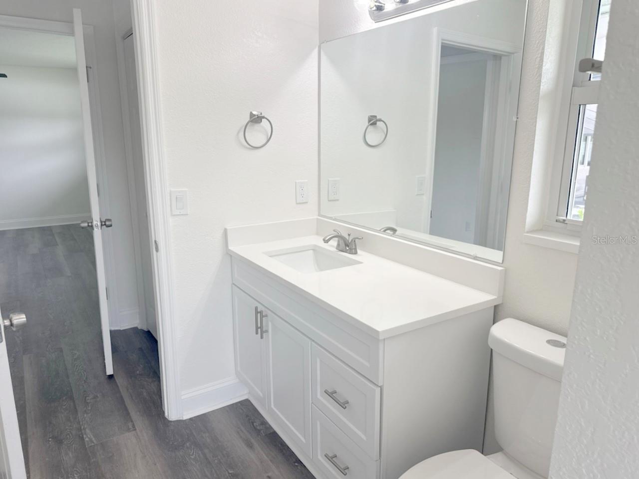 Image 34 of 40 For 7012 Greenbrier Drive