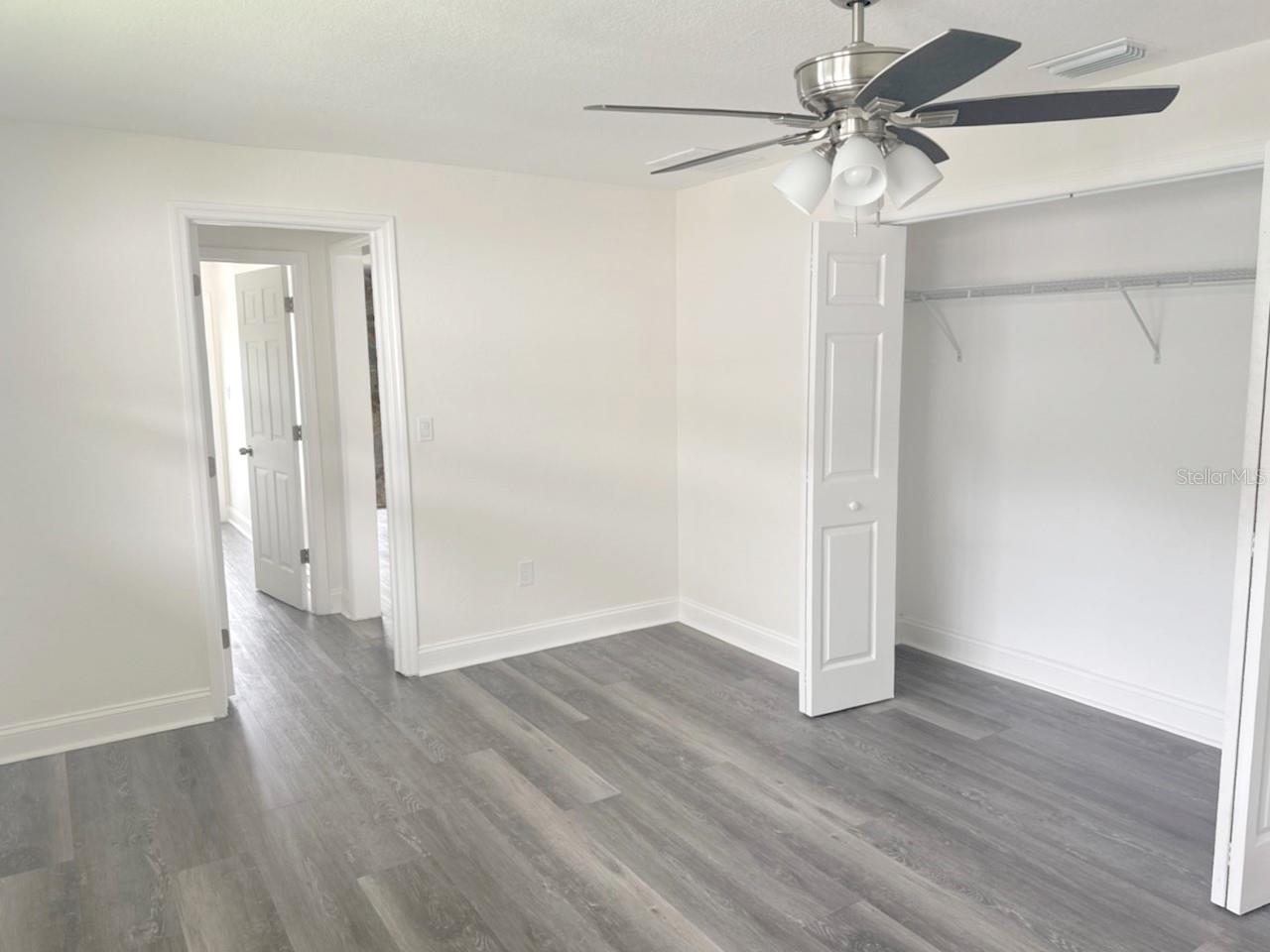 Image 36 of 40 For 7012 Greenbrier Drive