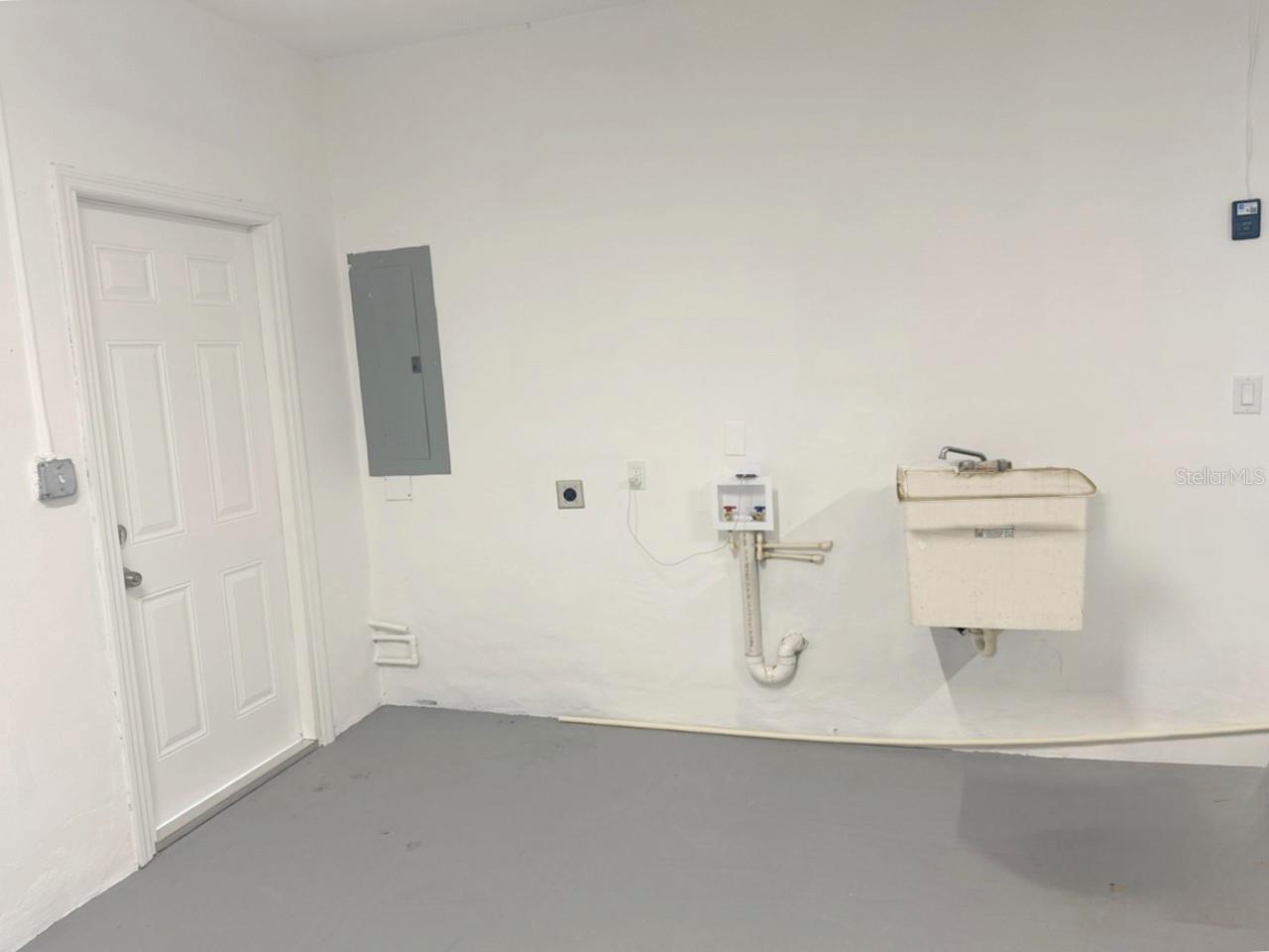 Image 40 of 40 For 7012 Greenbrier Drive