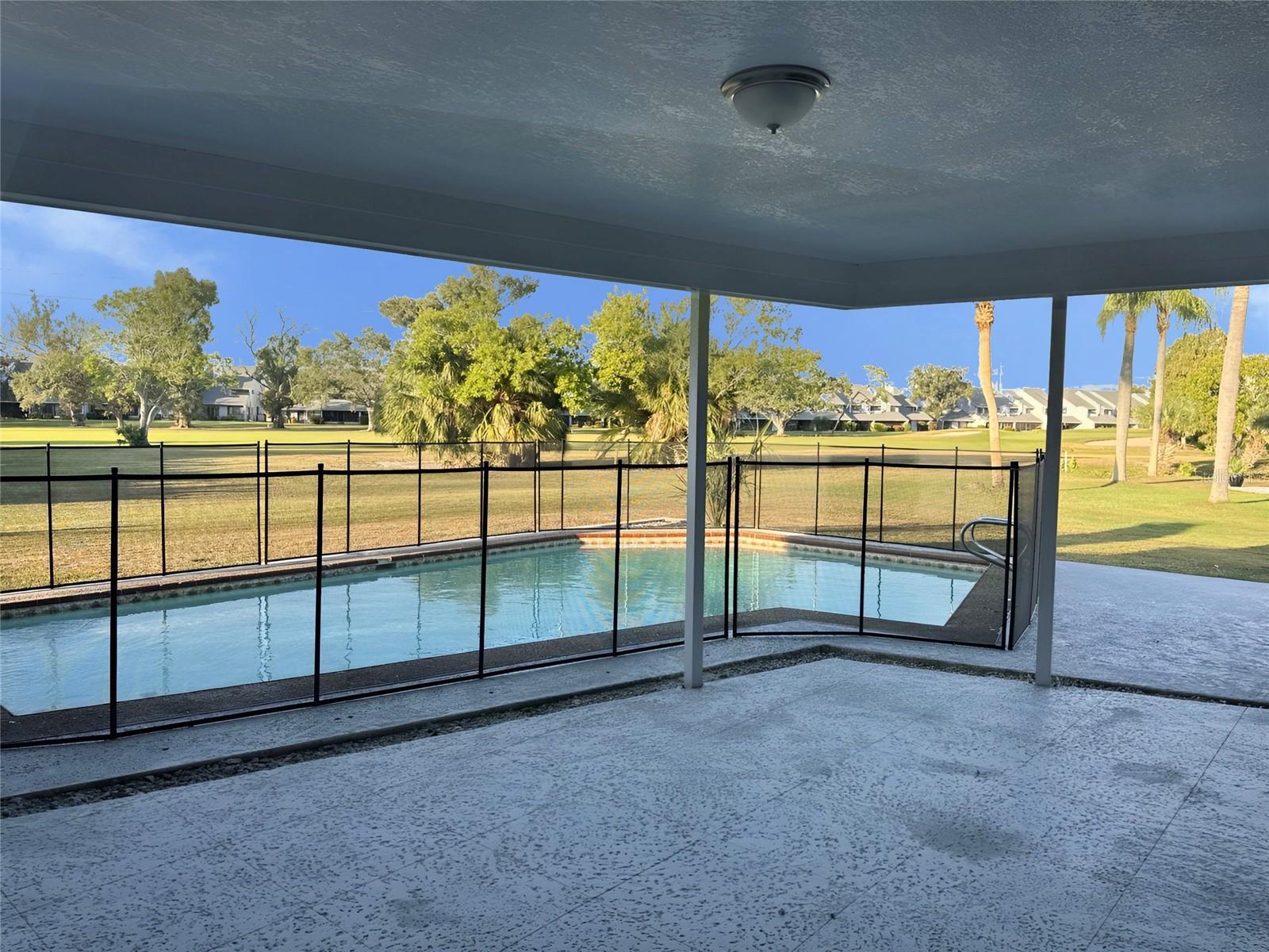 Image 7 of 40 For 7012 Greenbrier Drive