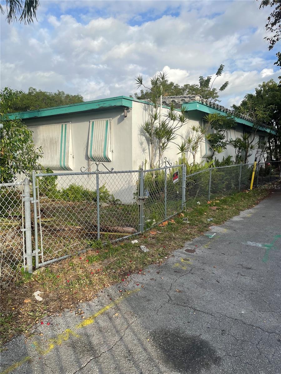 Image 5 of 58 For 1510 70th Street