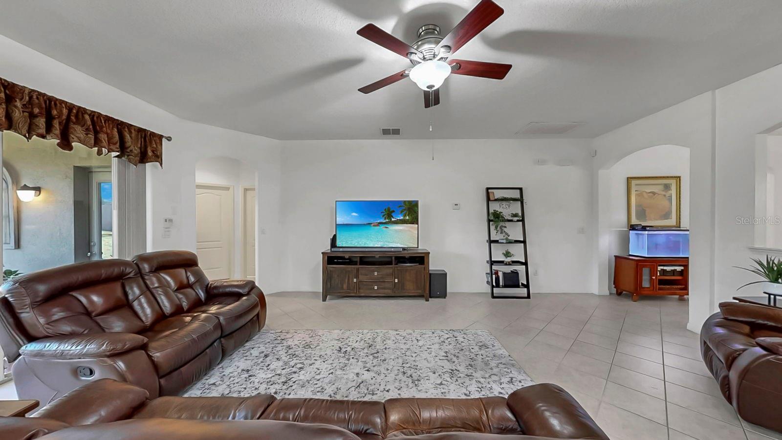 Image 26 of 48 For 614 Cedar Waxwing Drive