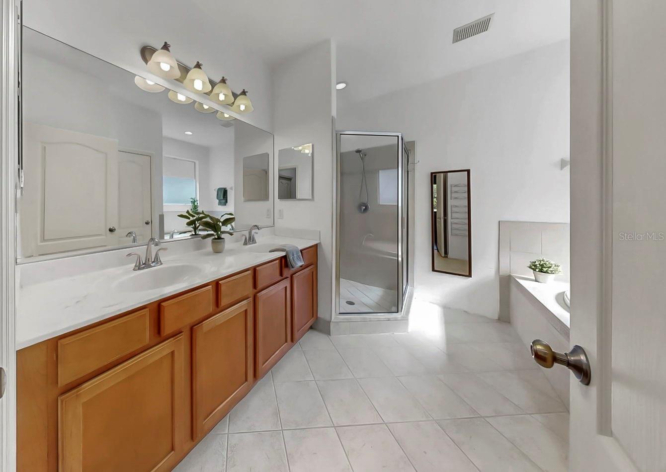 Image 34 of 48 For 614 Cedar Waxwing Drive