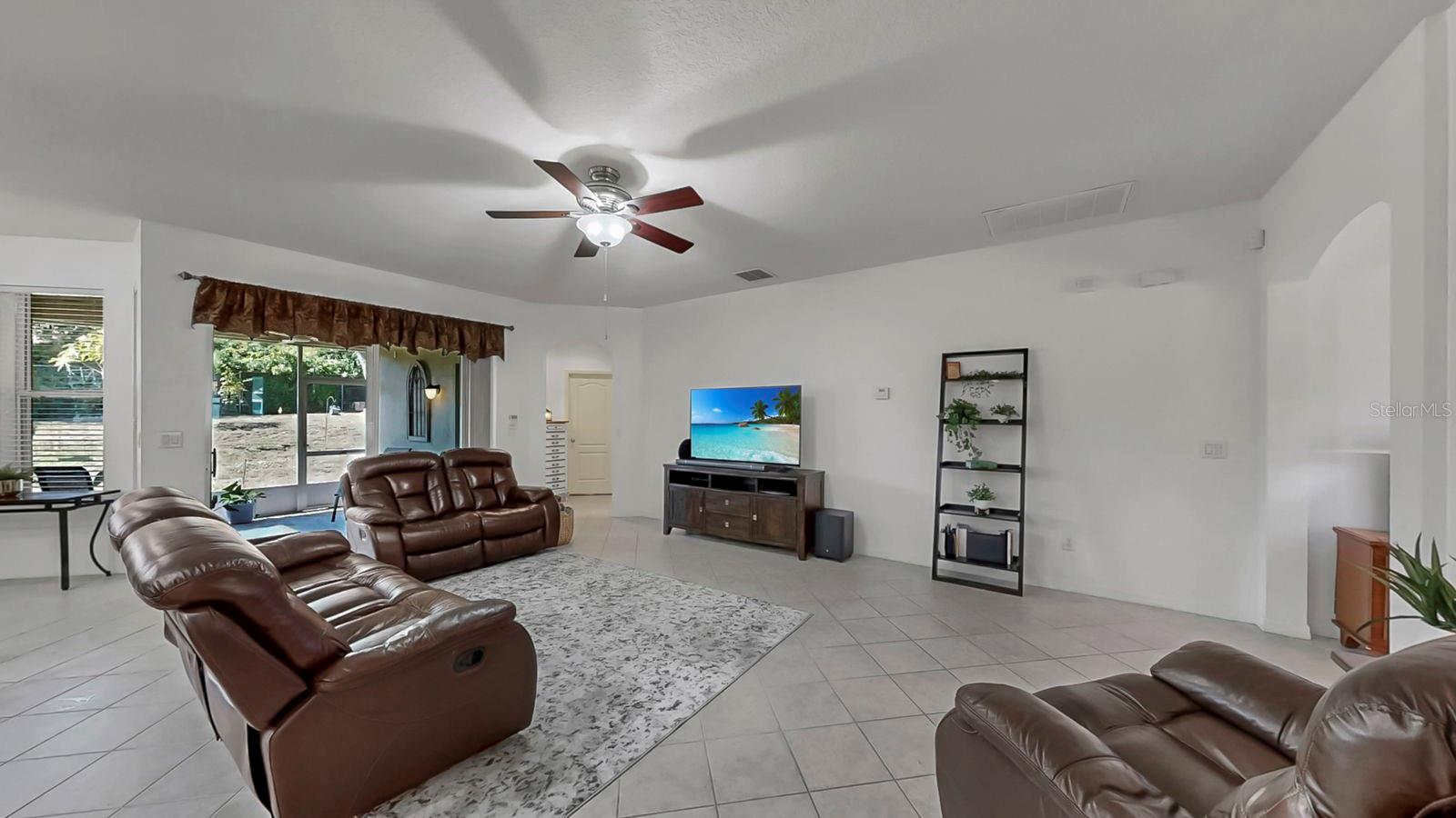 Image 9 of 48 For 614 Cedar Waxwing Drive